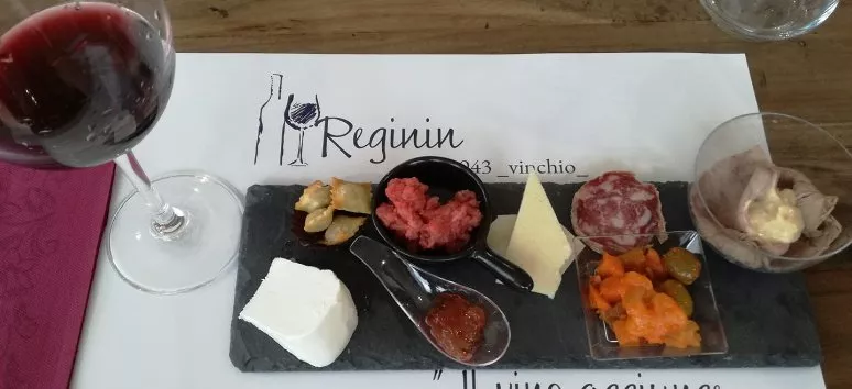 Immagine visita Degustazione 4 vini con piattino cantina Cantina Laiolo Reginin
