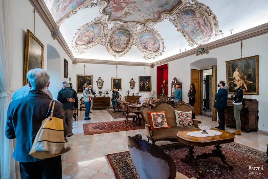 Immagine Visita in Villa e degustazione Moscato di Scanzo 2 Immagine Visita in Villa e degustazione Moscato di Scanzo 2
