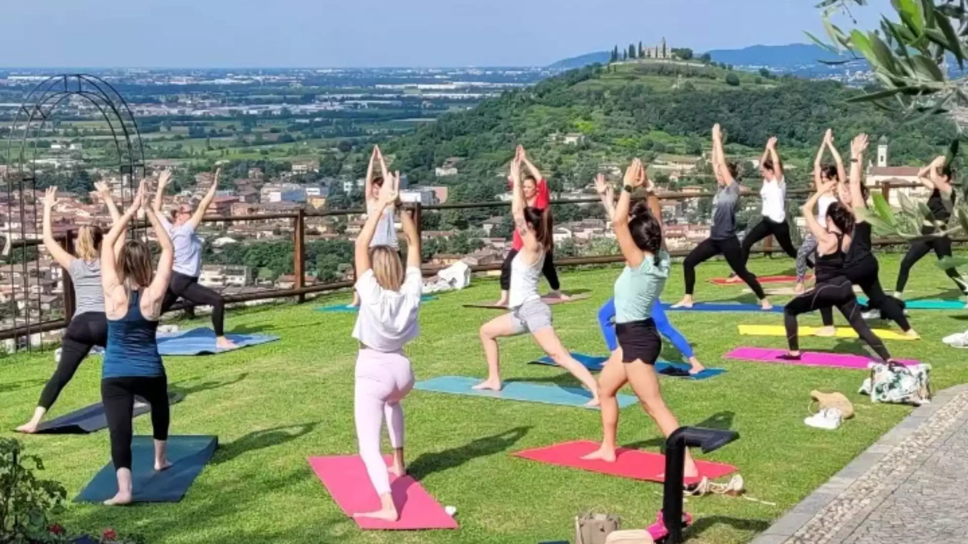 Immagine visita Yoga con Pic Nic cantina Le Cantorie