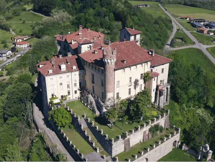 Immagine Weekend romantico: Visita, Degustazione e B&B 4