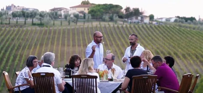 Immagine visita Degustazione vini e olio cantina Cantina Falzari Immagine visita Degustazione vini e olio cantina Cantina Falzari