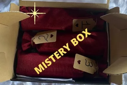 MYSTERY BOX LEICHTE ROTWEINE Immagine pacchetto MYSTERY BOX LEICHTE ROTWEINE