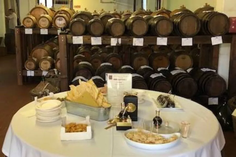 Immagine ACETO BALSAMICO DEL DUCA 4 Immagine ACETO BALSAMICO DEL DUCA 4
