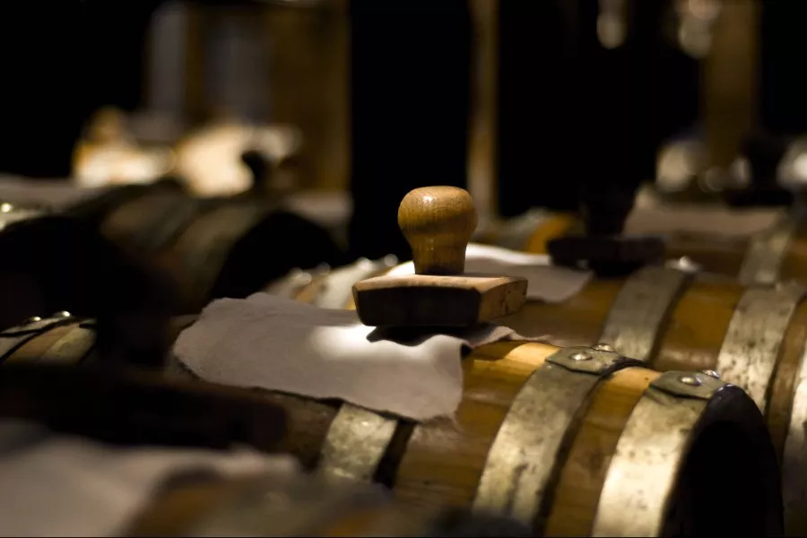 Immagine Visita in Acetaia con degustazione di Aceto Balsamico di Modena e Parmigiano Reggiano DOP 9 Immagine Visita in Acetaia con degustazione di Aceto Balsamico di Modena e Parmigiano Reggiano DOP 9
