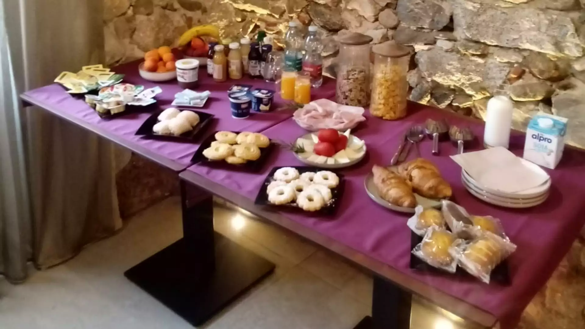 Immagine WINE & RELAX: LA PASSIONE IN UN CALICE 7 Immagine WINE & RELAX: LA PASSIONE IN UN CALICE 7