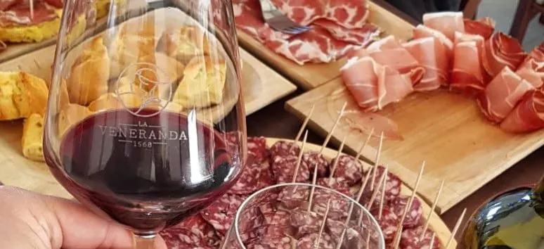 Immagine visita San Fortunato cantina La Veneranda