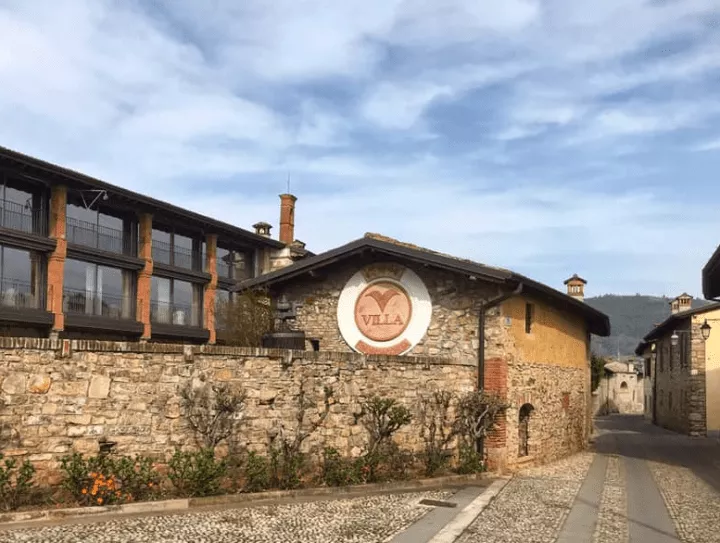 Immagine Villa Franciacorta 2 Immagine Villa Franciacorta 2
