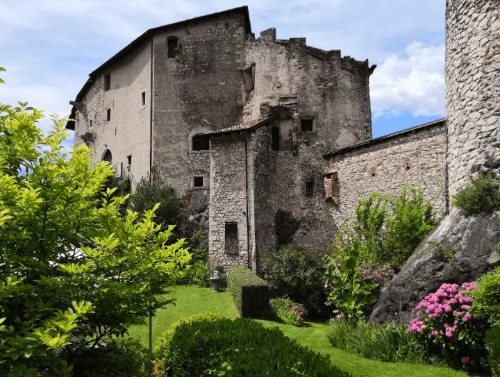 Immagine Castel Pietra 2 Immagine Castel Pietra 2
