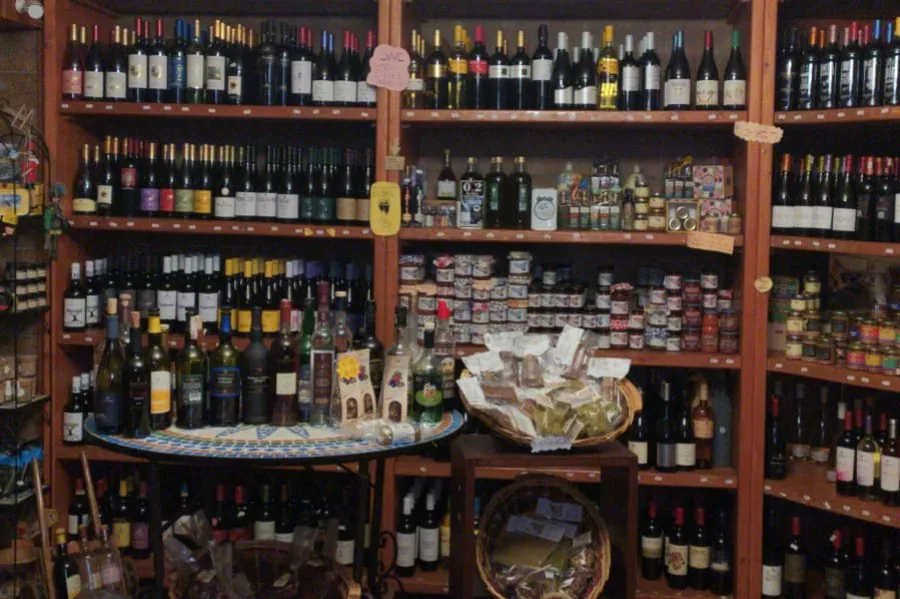 Immagine Enoteca la Sicilia in bocca 5 Immagine Enoteca la Sicilia in bocca 5