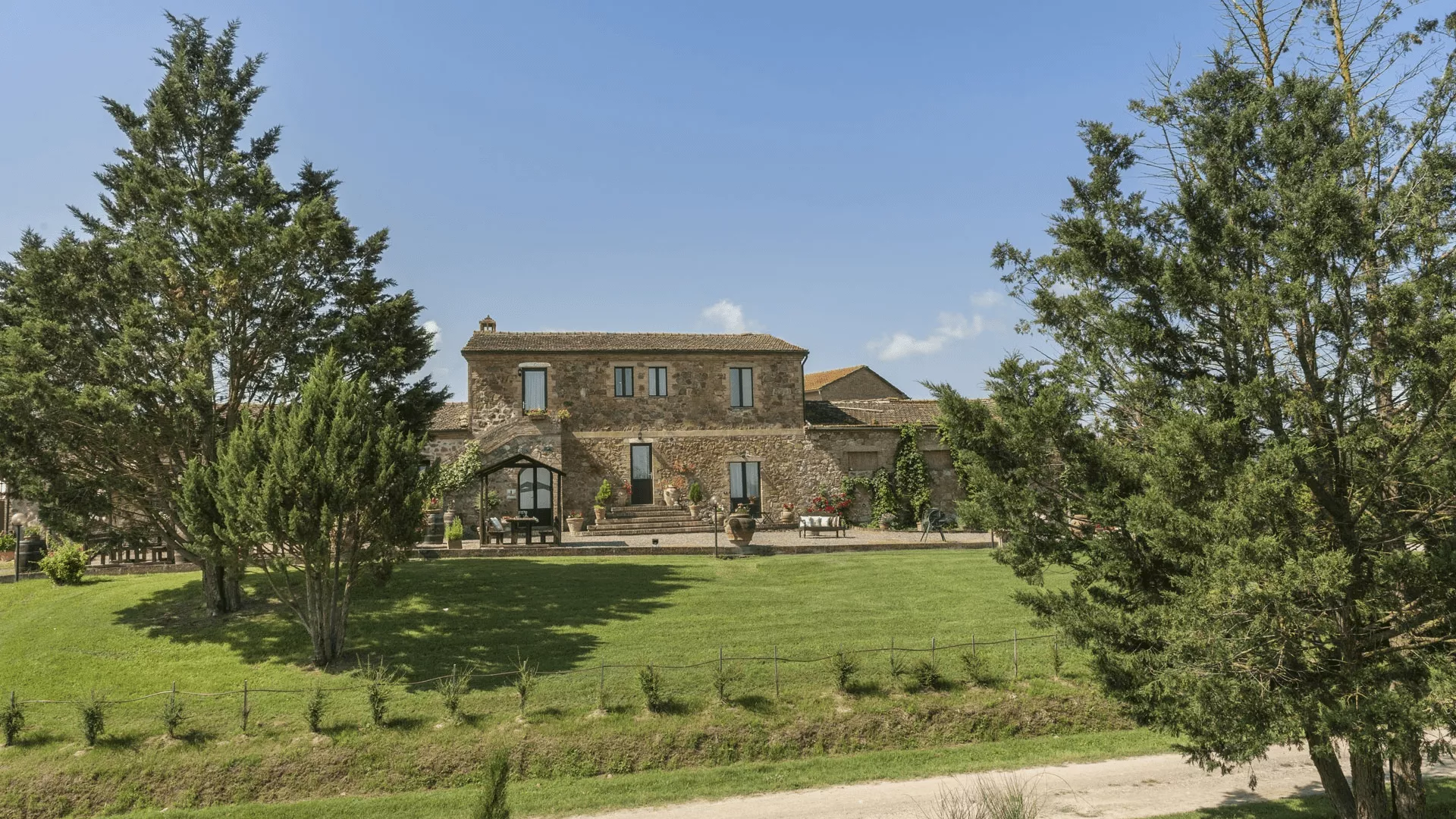Immagine cantina wine resort colsereno