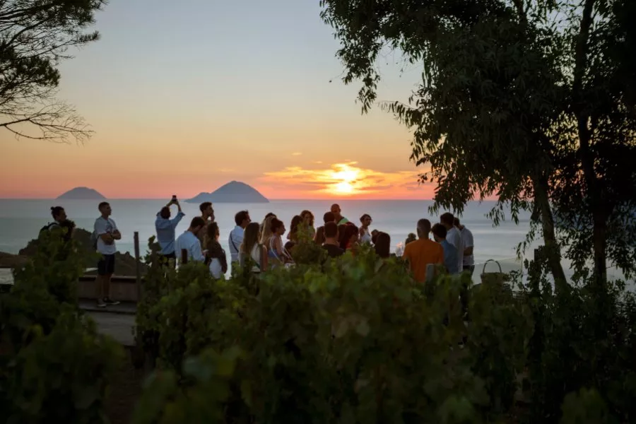 Immagine BRINDISI AL SOLE 3 Immagine BRINDISI AL SOLE 3